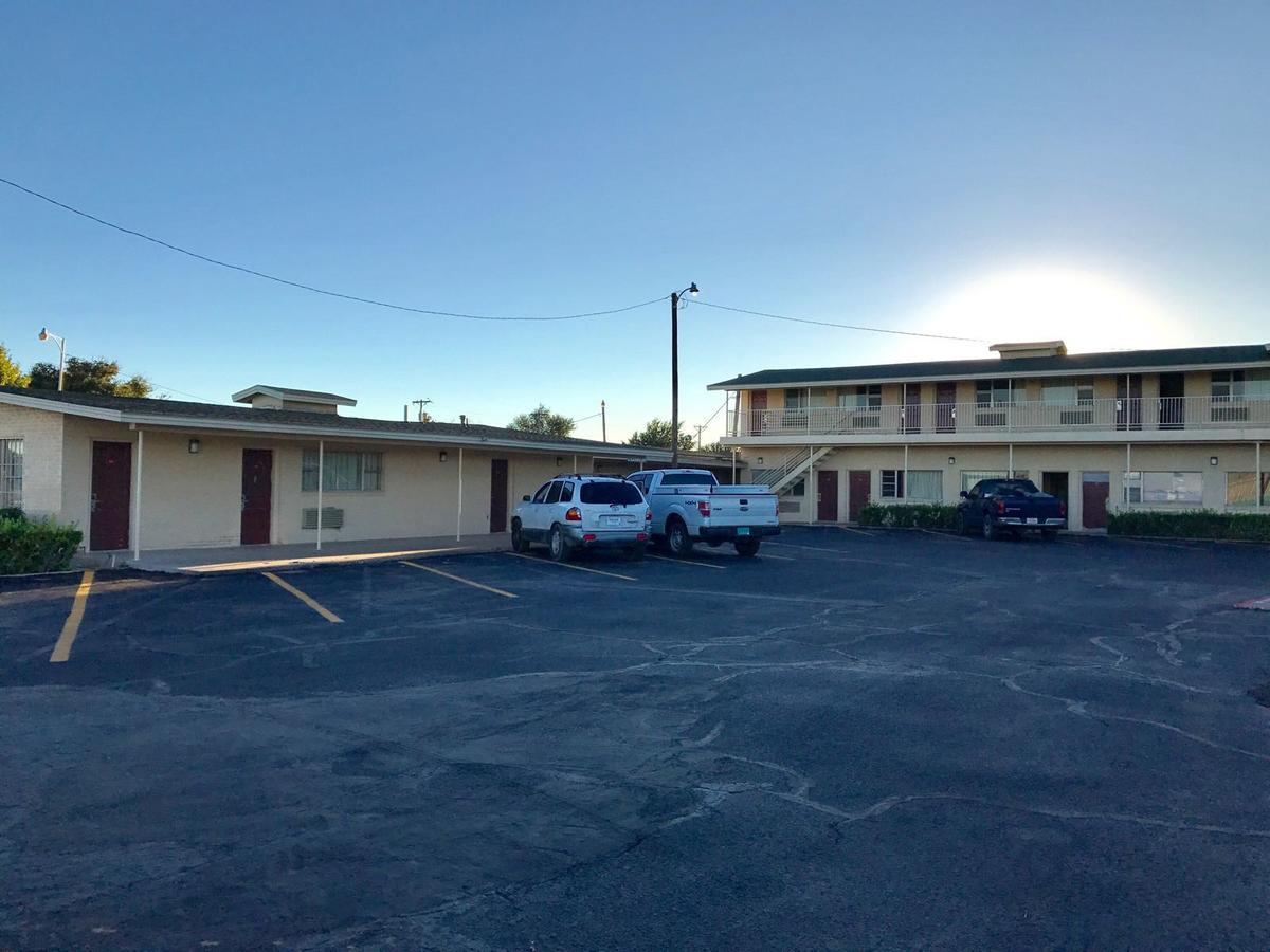 Scottish Inn And Suites Lubbock Exterior photo